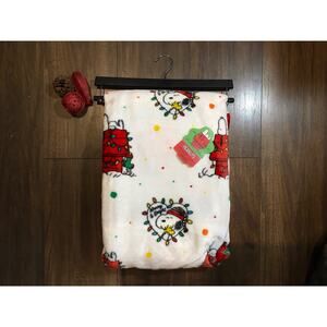 CHRISTMAS Peanuts Snoopy “Merry & Bright” Plush Throw Collection